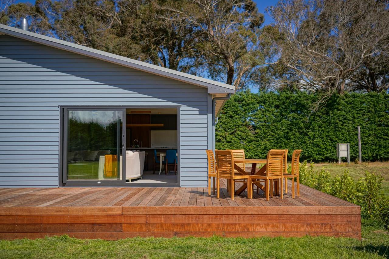 מרטינבורו Parehua Resort מראה חיצוני תמונה A deck in New Zealand
