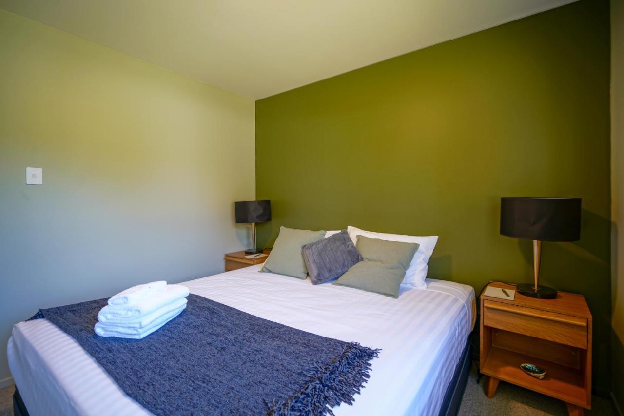 מרטינבורו Parehua Resort מראה חיצוני תמונה A bedroom at the hotel