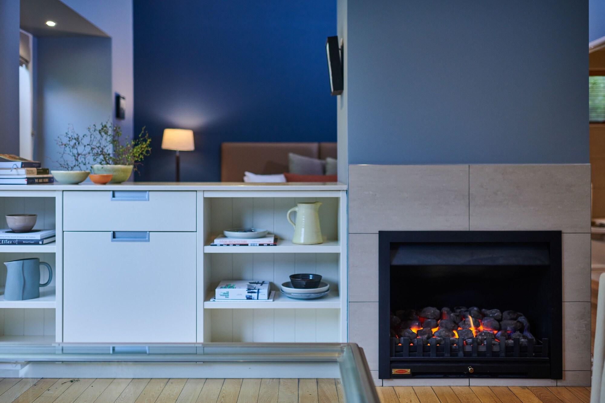 מרטינבורו Parehua Resort מראה חיצוני תמונה A gas fireplace