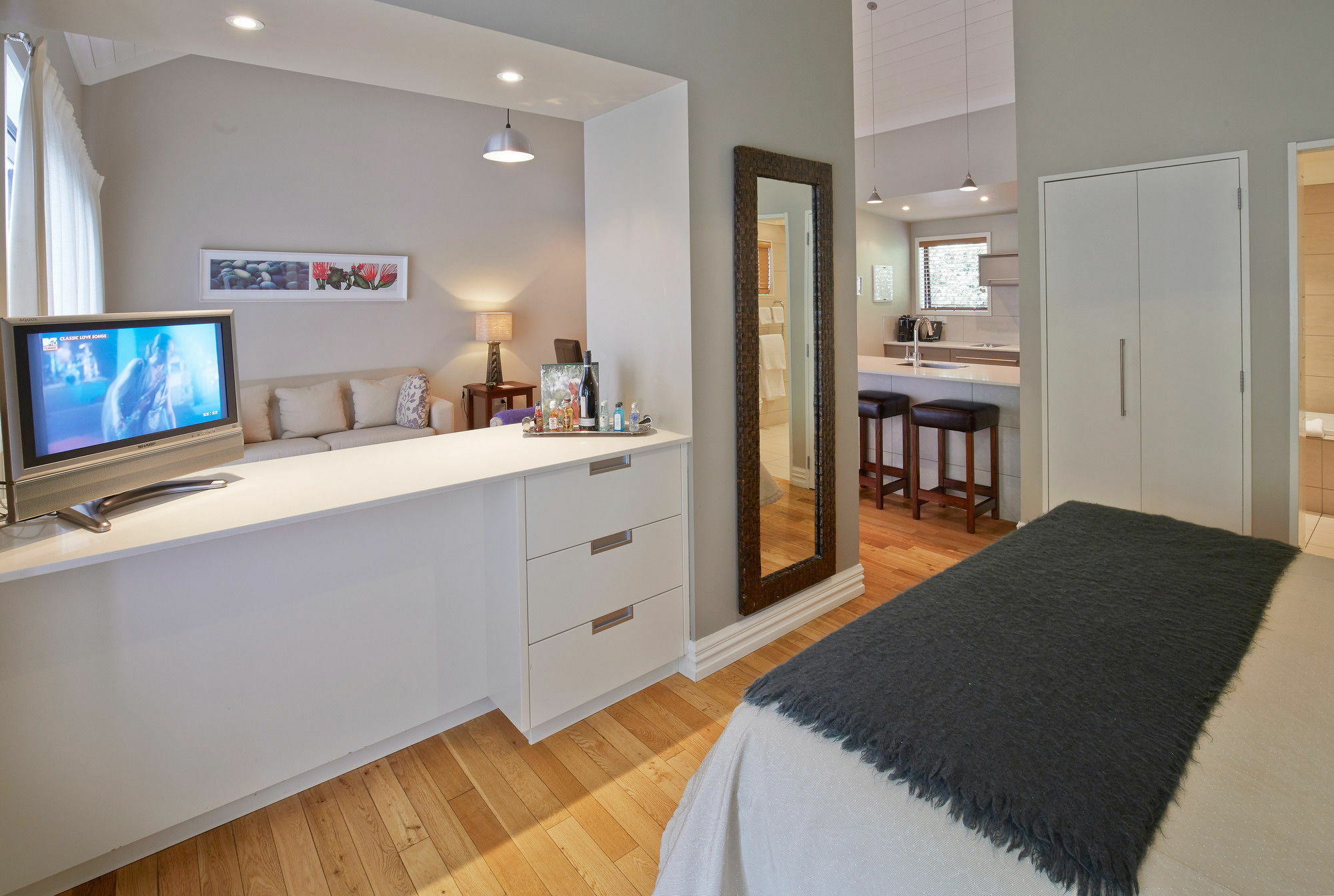 מרטינבורו Parehua Resort מראה חיצוני תמונה A studio apartment in New Zealand